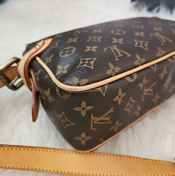 🔥🔥Good Condition 🔥 Authentic Louis Vuitton hudson pm - Picture 7 of 17